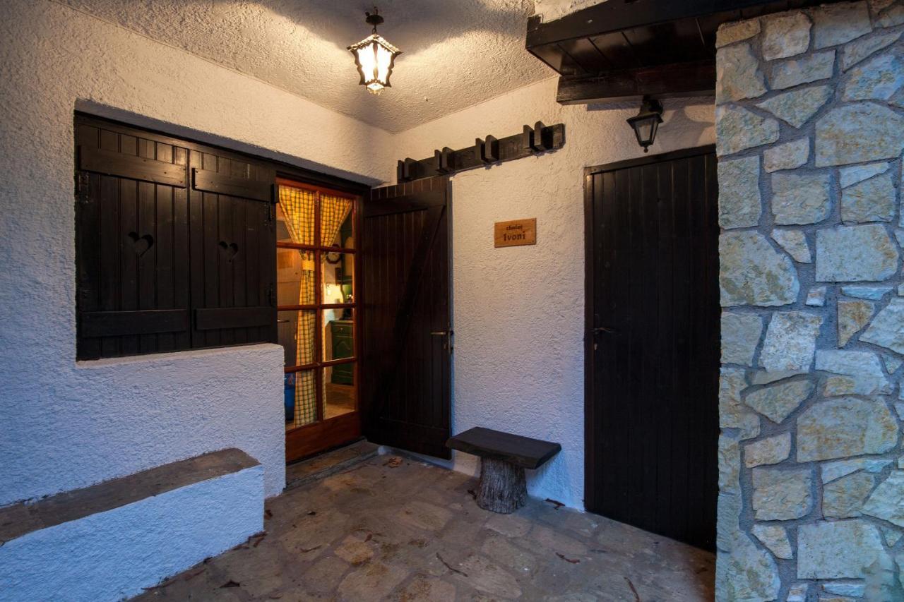 Dandy Villas Agoriani - Chalet Ivoni - Fireplace Eptálofosz Kültér fotó